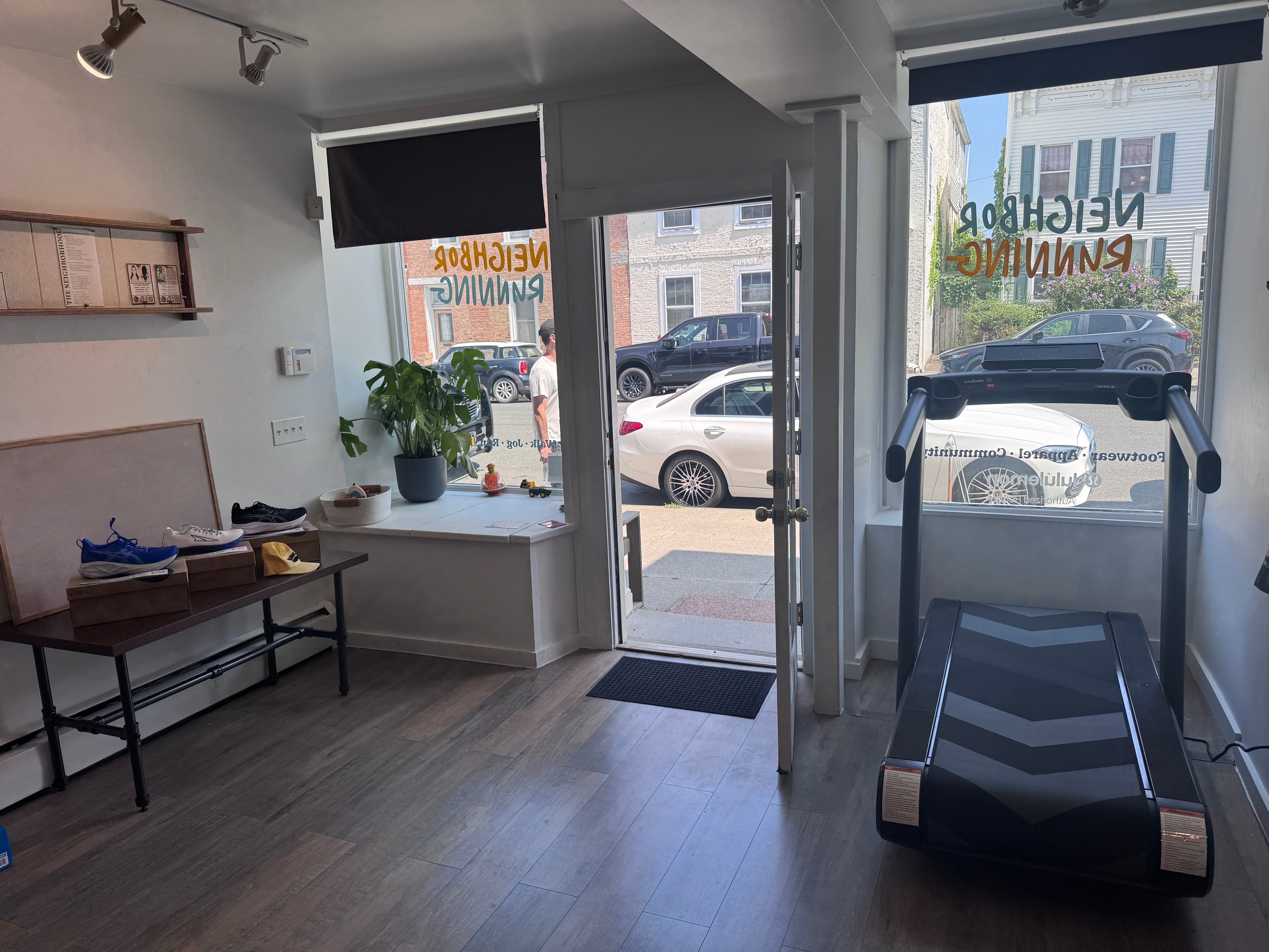 Neighbor Running treadmill testing area